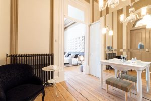luxury suite Charm Palace Porto | yellow suite